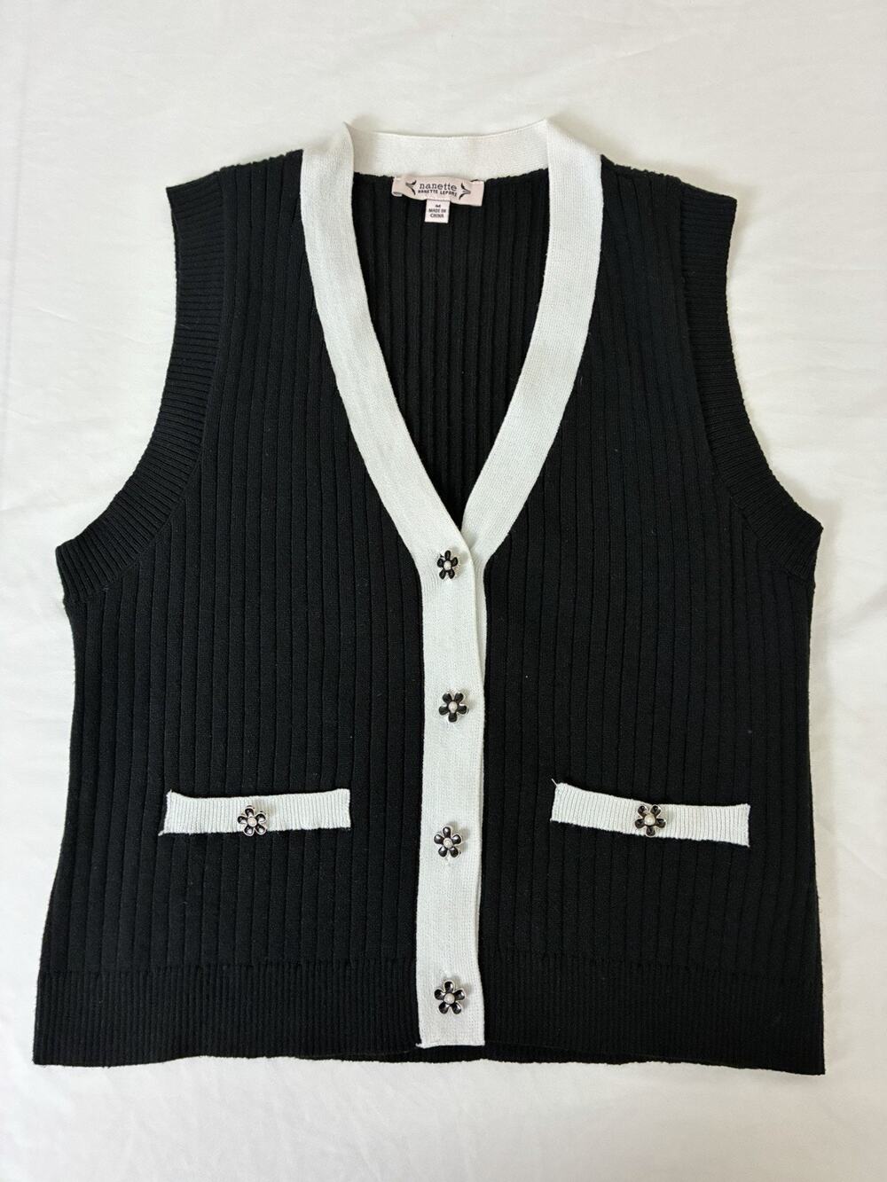 Nanette Lepore Black and White 90s M Sweater Vest Ribbed With Flower Buttons